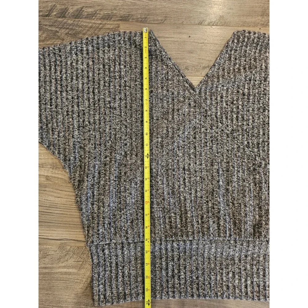 Womens szL EXPRESS Gray Textured Ribbed Deep V Neck Long Sleeve Sweater Top Fall